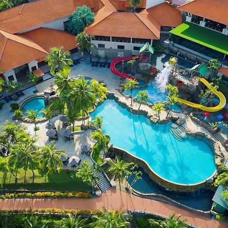 Doubletree By Hilton Damai Laut Otel Lumut Dış mekan fotoğraf