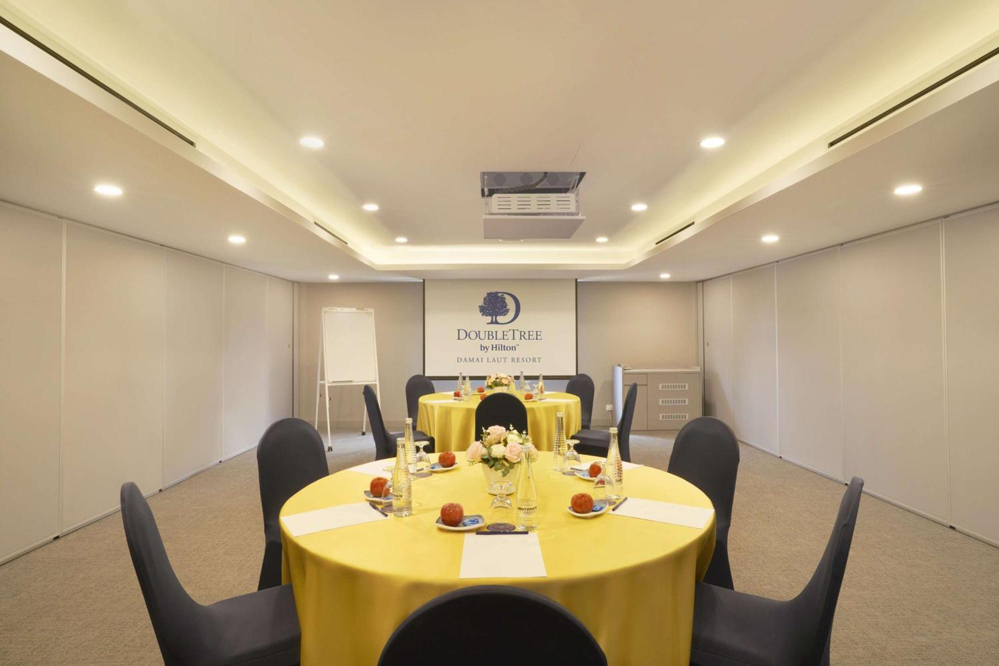 Doubletree By Hilton Damai Laut Otel Lumut Dış mekan fotoğraf