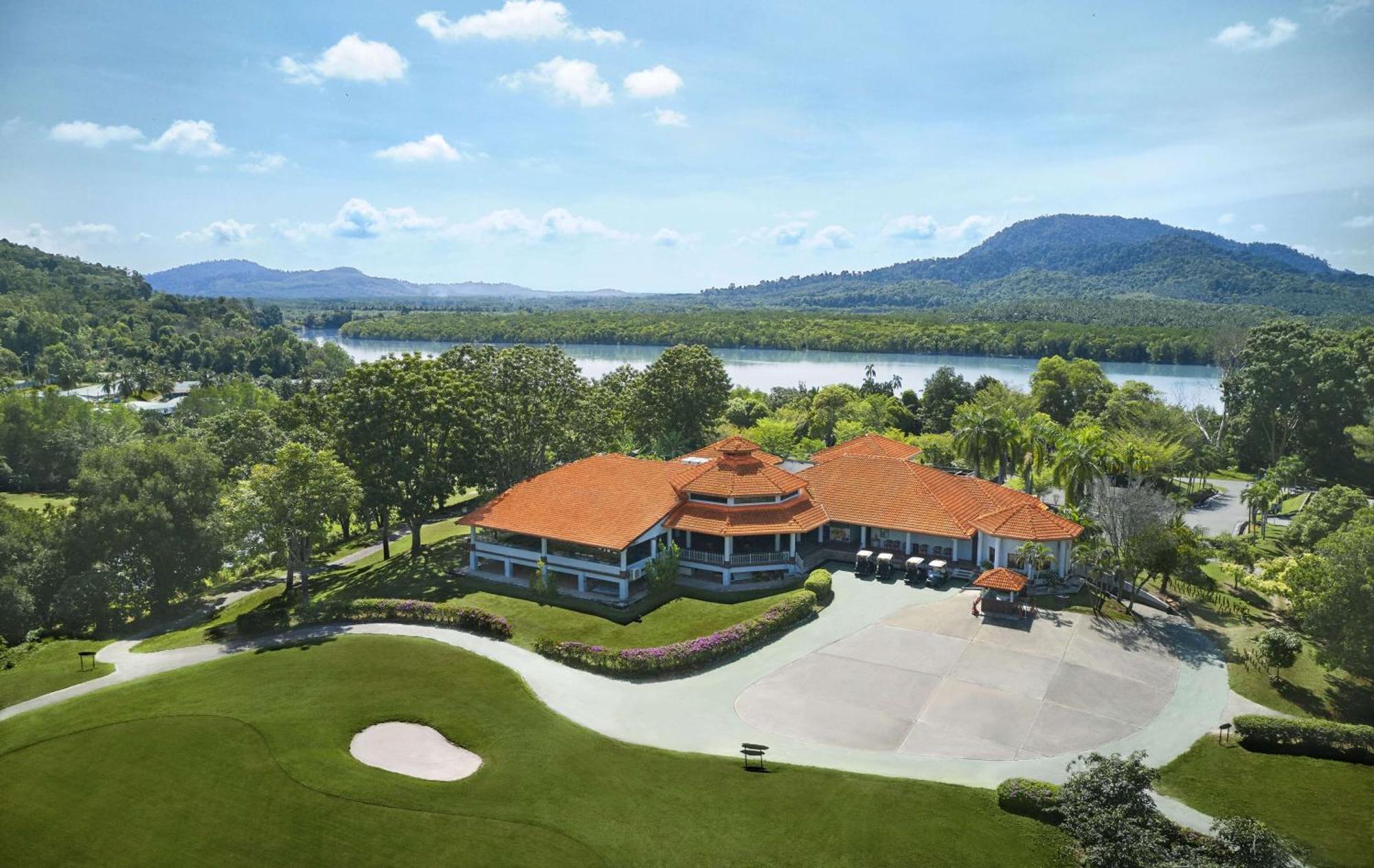 Doubletree By Hilton Damai Laut Otel Lumut Dış mekan fotoğraf