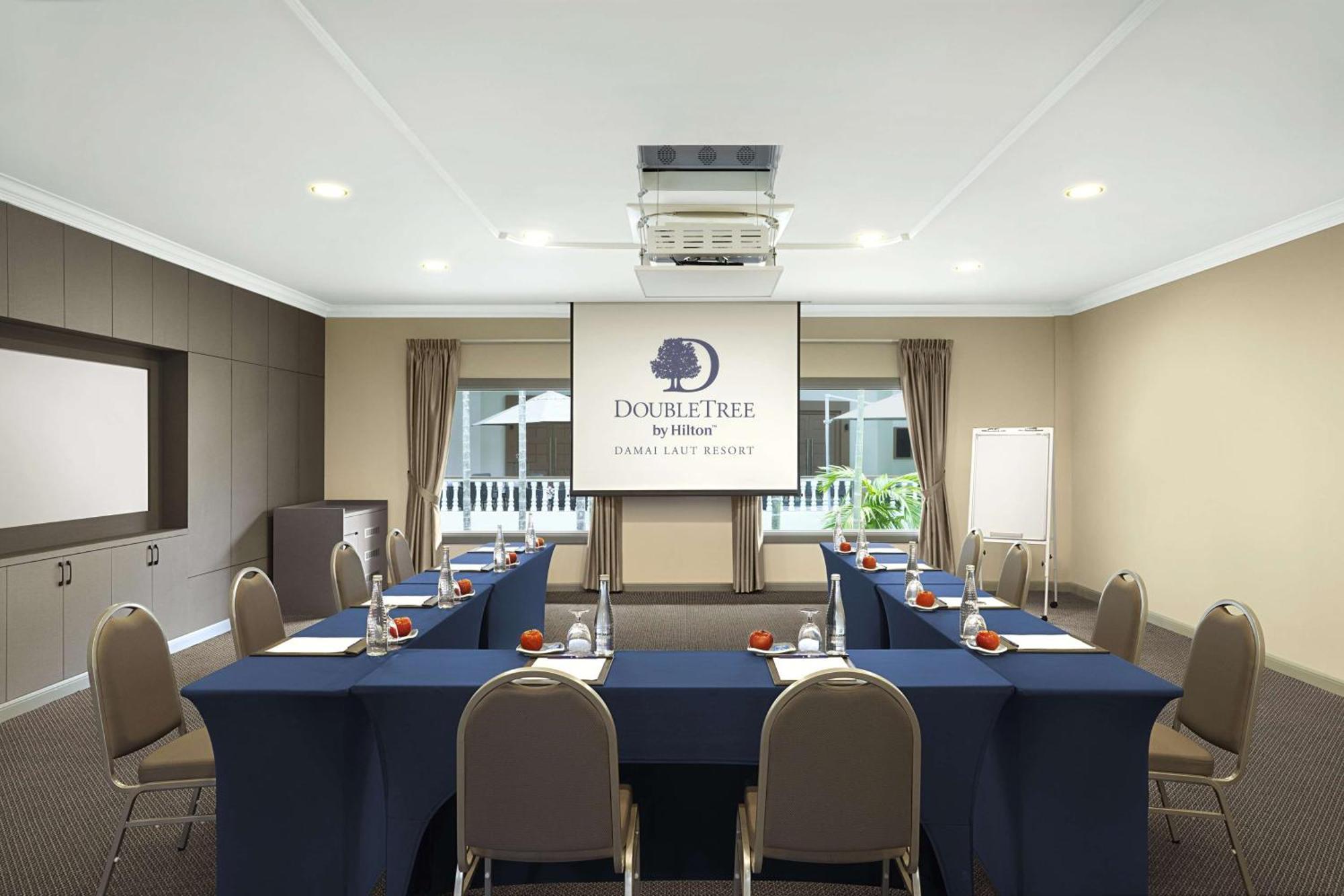 Doubletree By Hilton Damai Laut Otel Lumut Dış mekan fotoğraf