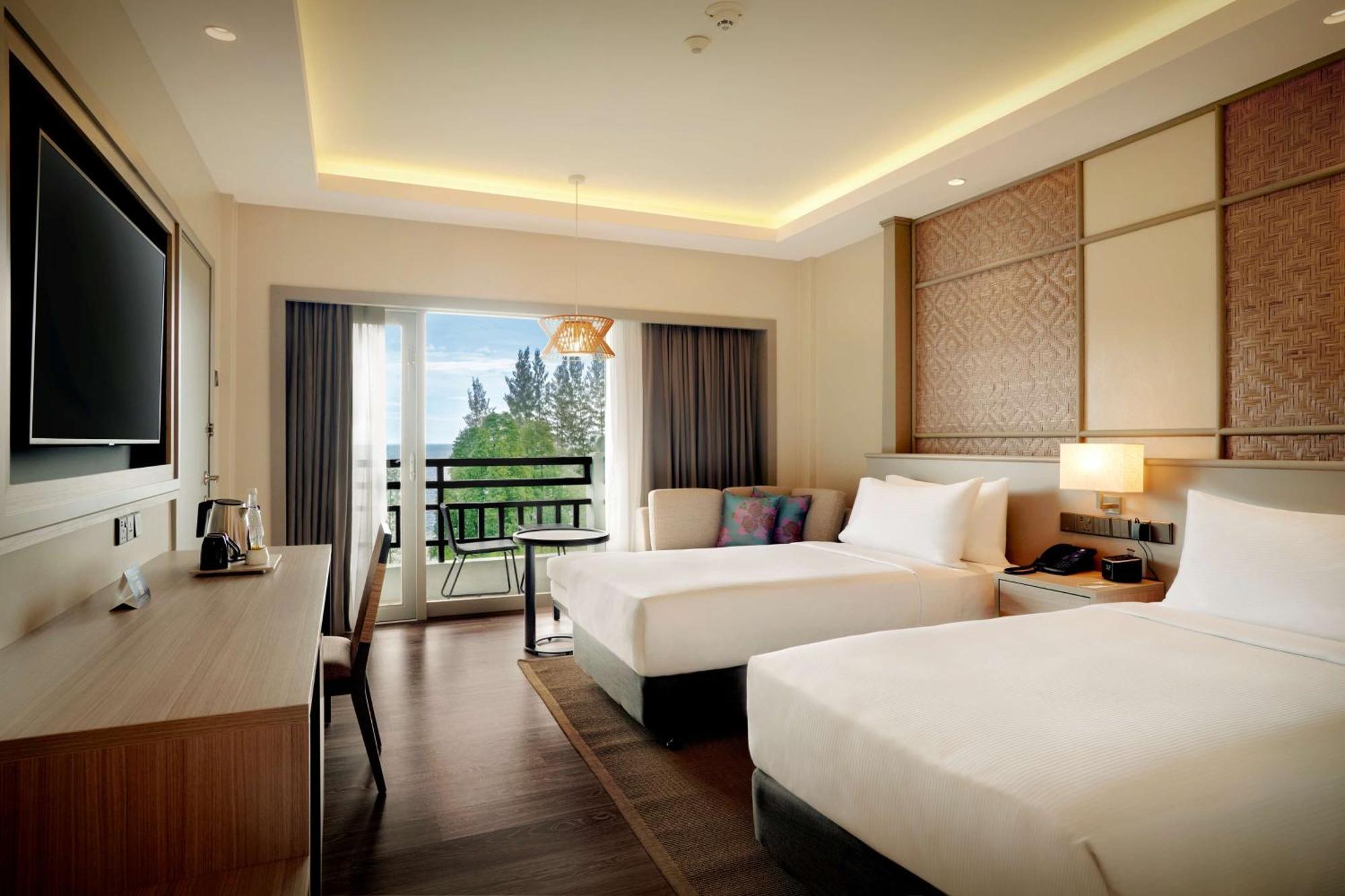 Doubletree By Hilton Damai Laut Otel Lumut Dış mekan fotoğraf