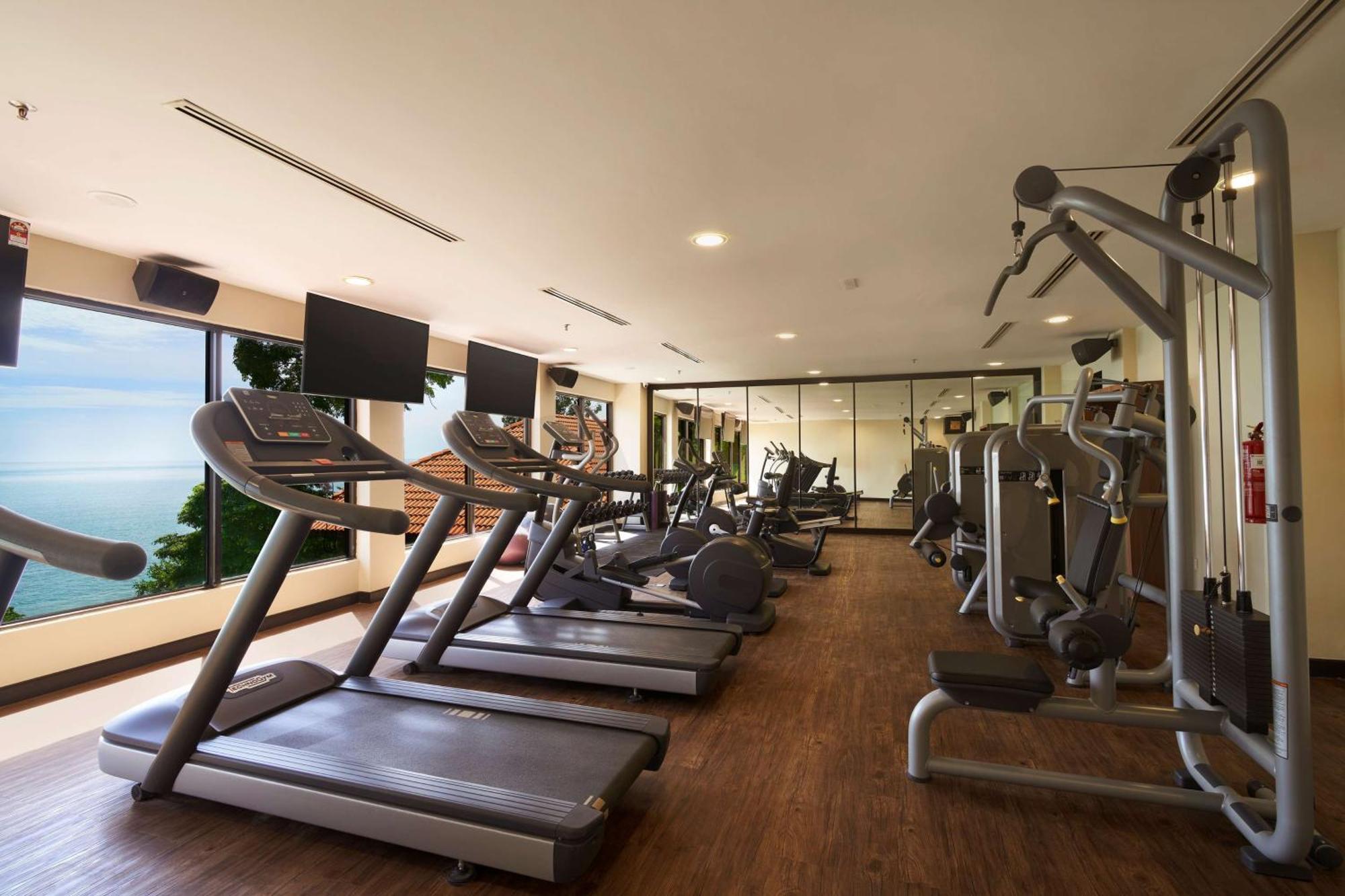Doubletree By Hilton Damai Laut Otel Lumut Dış mekan fotoğraf
