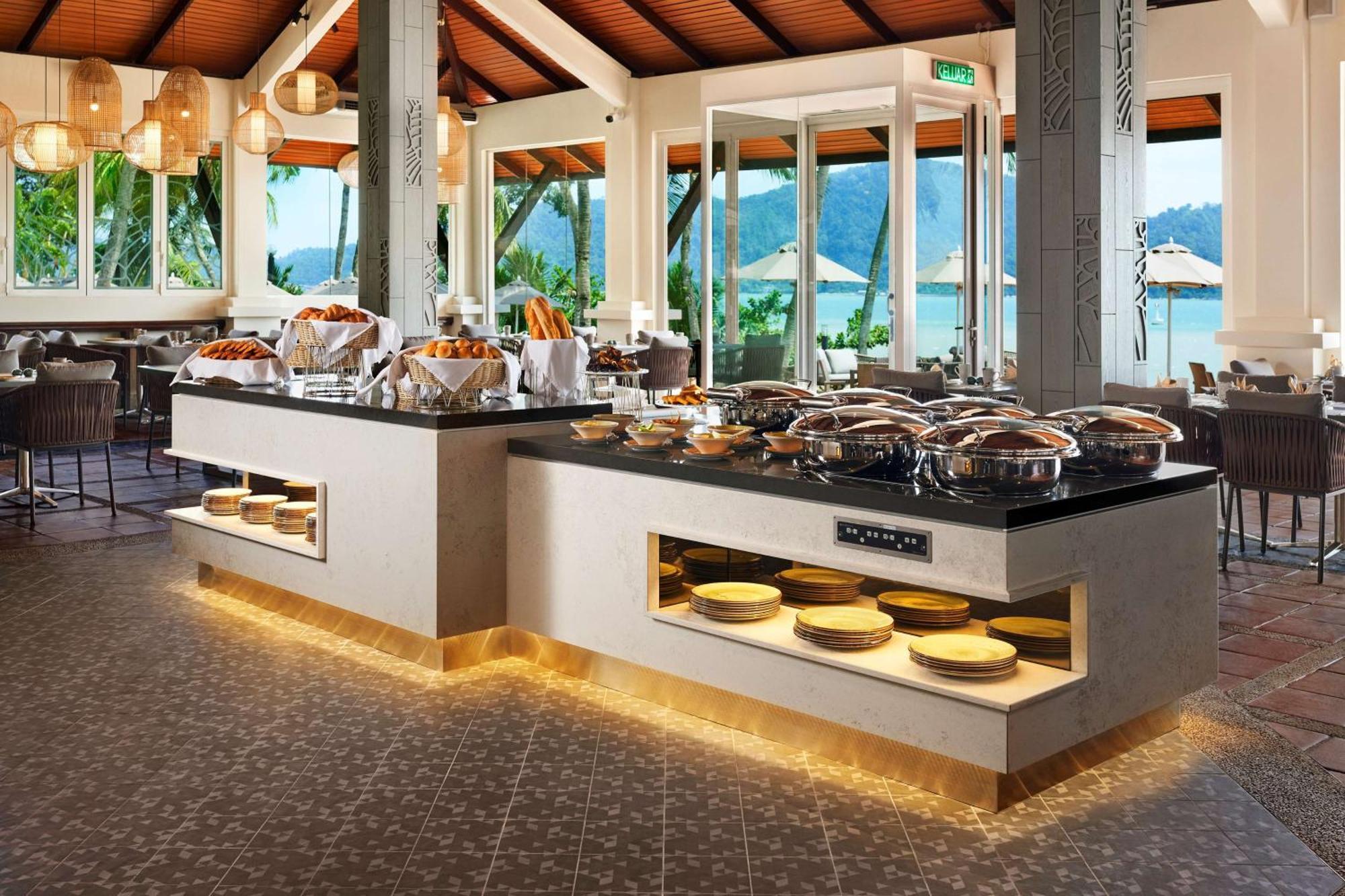 Doubletree By Hilton Damai Laut Otel Lumut Dış mekan fotoğraf
